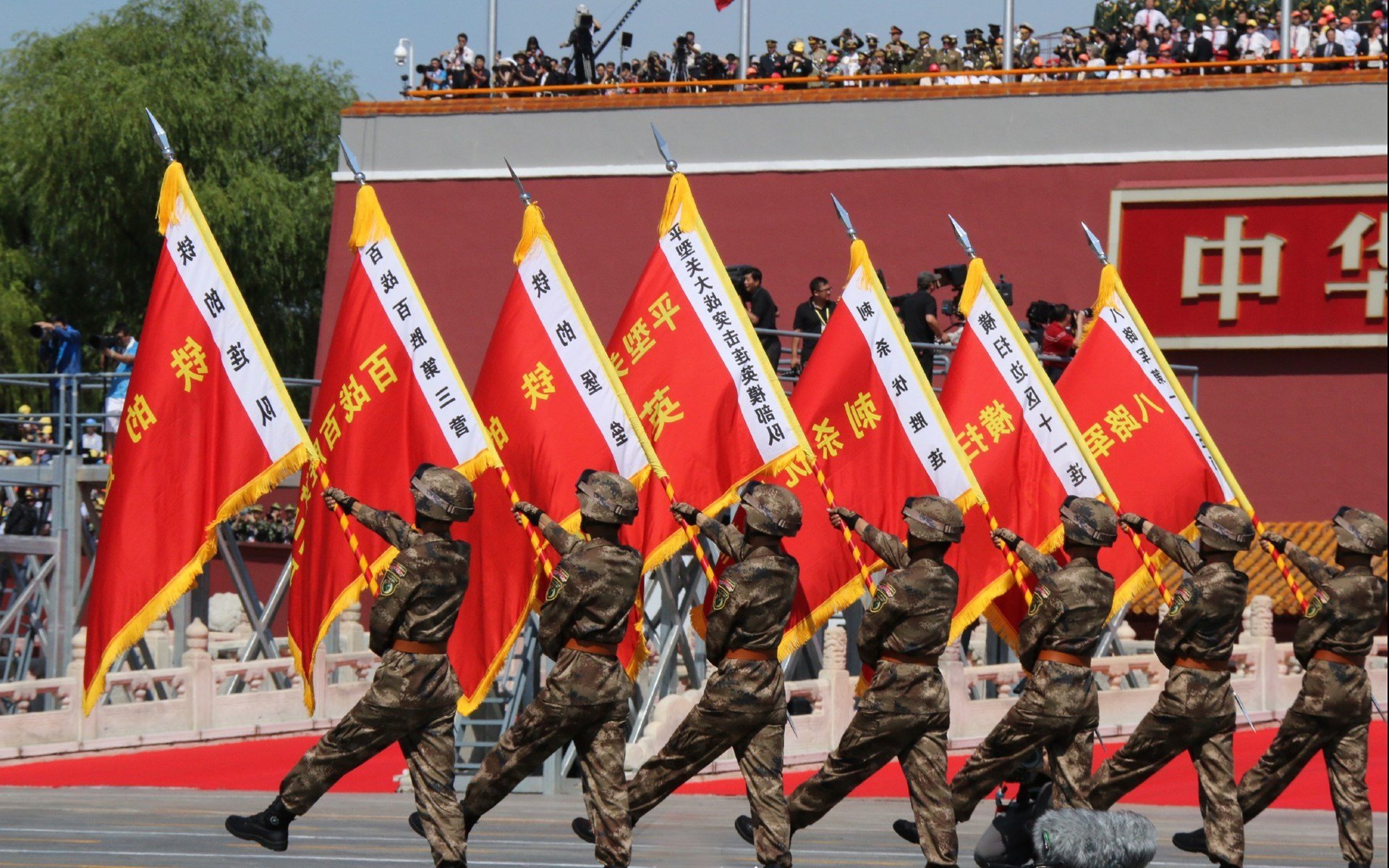 开云体育在线-历史级表演！末节23分+绝命封盖，苏亚雷斯数据全面爆炸之夜如何改写东决格局