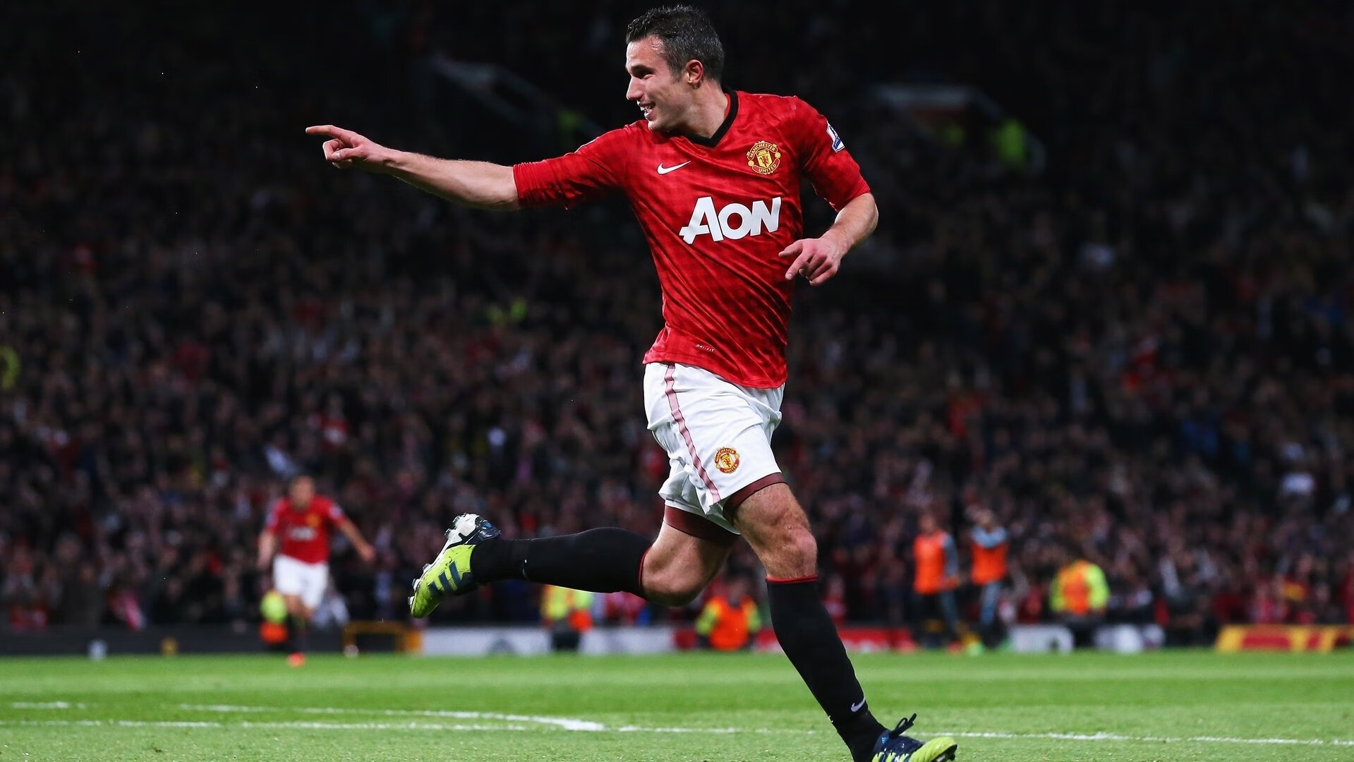 意甲焦点战之夜，若日尼奥存在感拉满，中场大师如何导演胜利？